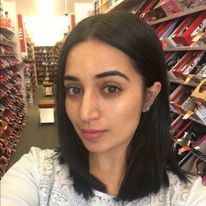 Meet your Posher, Huma